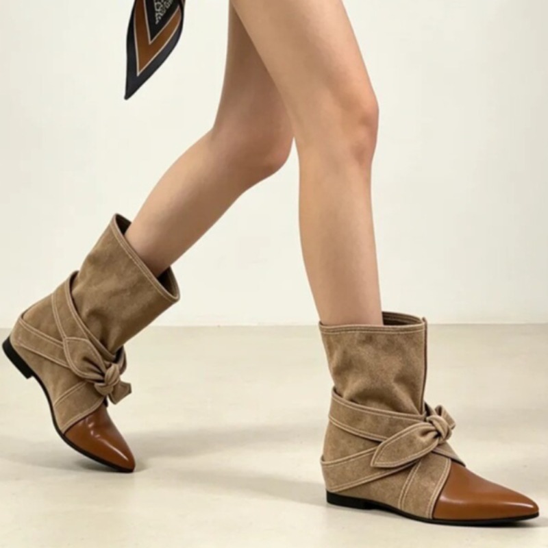 Modische Vintage-Spitzstiefel  – Vintage Fashion Designer Bewertung und Preis