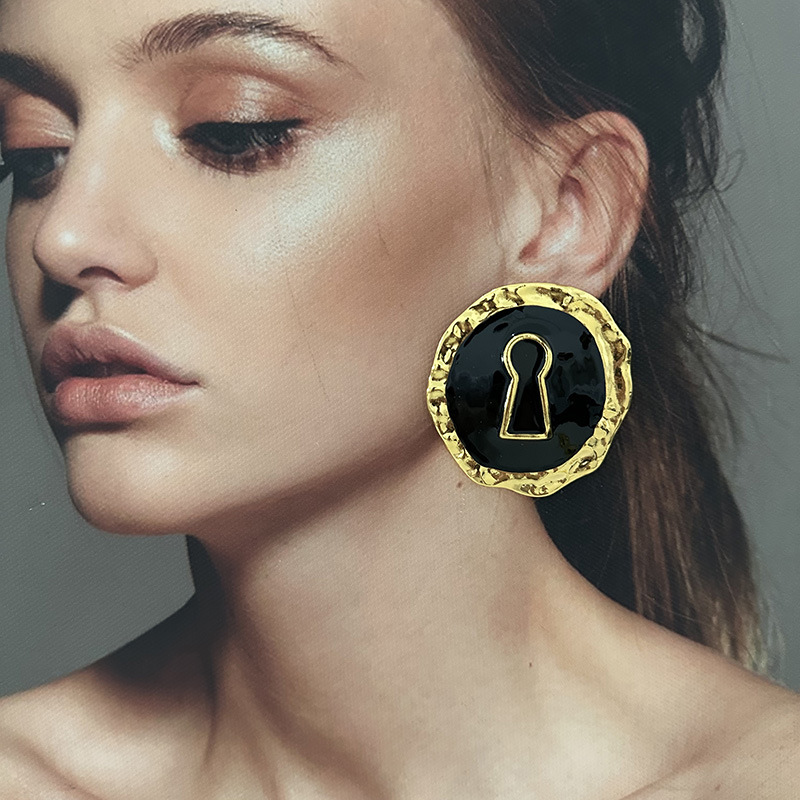 Übertriebene schwarze emaillie – Vintage Fashion Collection Bewertung und Preis